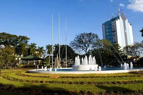 Praça 21 de Abril (Praça da Matriz)