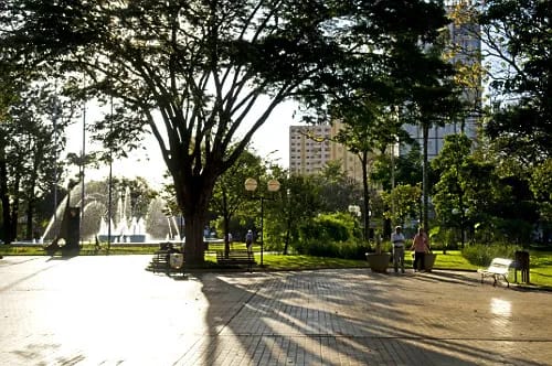 Praça 21 de Abril (Praça da Matriz)