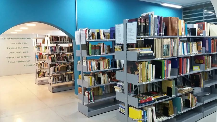 Biblioteca Pública Municipal "Dr. Antônio Furlan Jr."