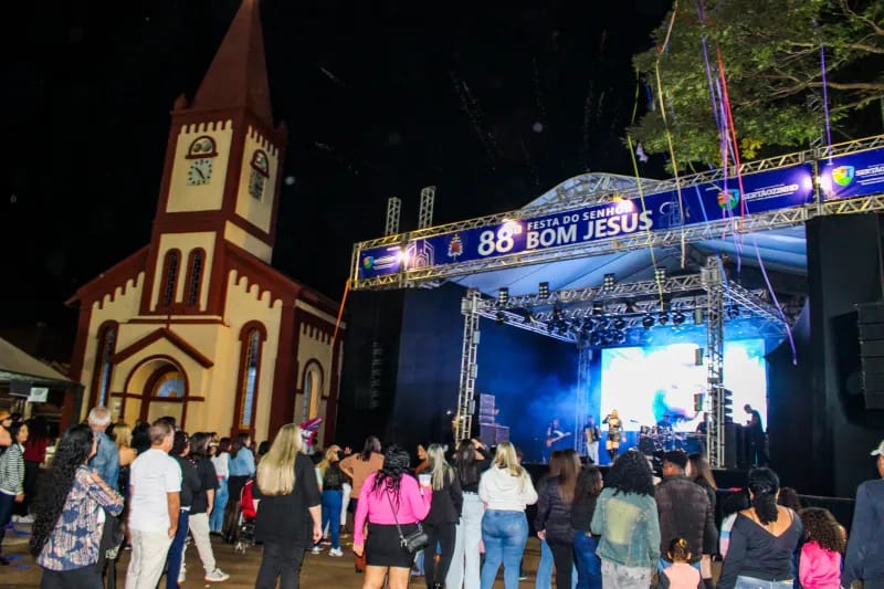 Cruz das Posses mantém viva a Festa do Senhor Bom Jesus
