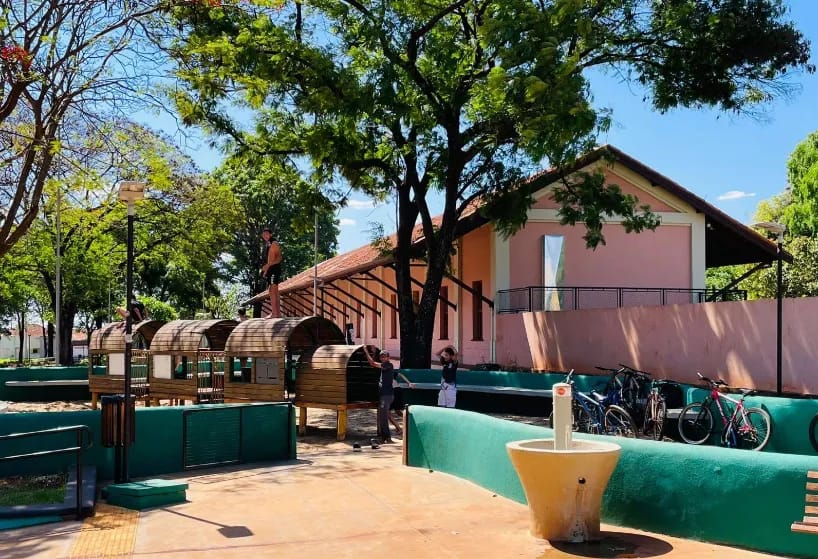 Praça da Estação “Elmo Pedro Favaretto”