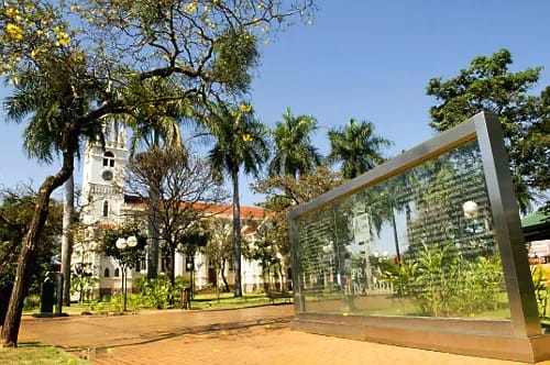 Praça 21 de Abril (Praça da Matriz)