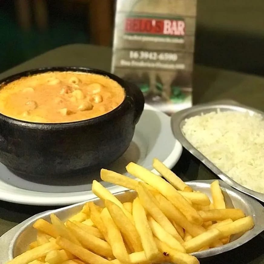 Belo's Bar
